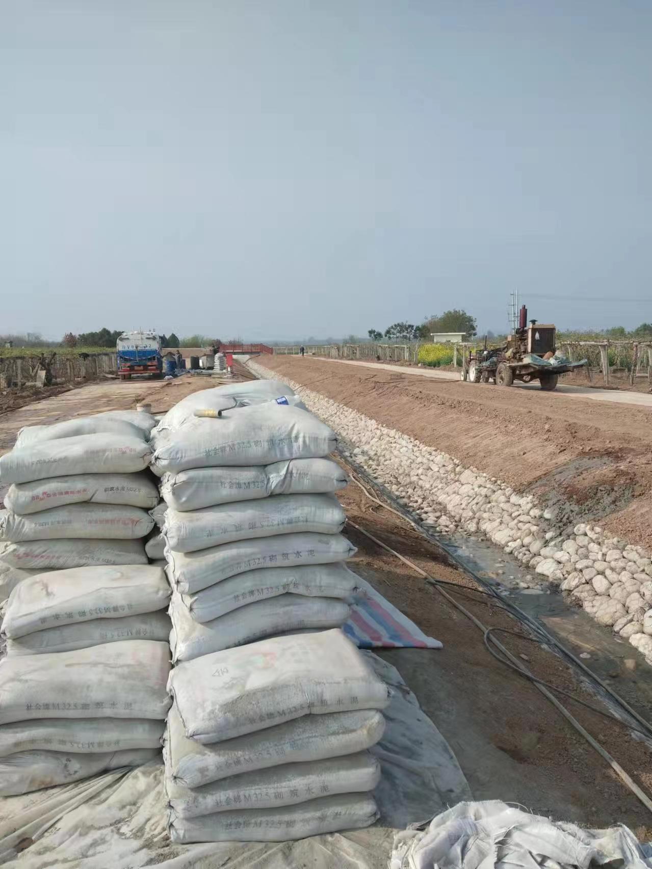 三伏潭镇小导管注浆